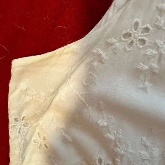 Charter Club White Eyelet dress - Size 10 - Picture 11 of 13